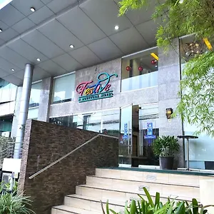 Hotel Festive Makati, Paco